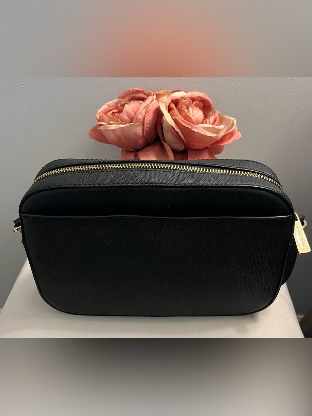 Jet Set Large Saffiano Leather Crossbody
Bag in Black With Gold Hardware. NWOT. - Picture 6 of 8
